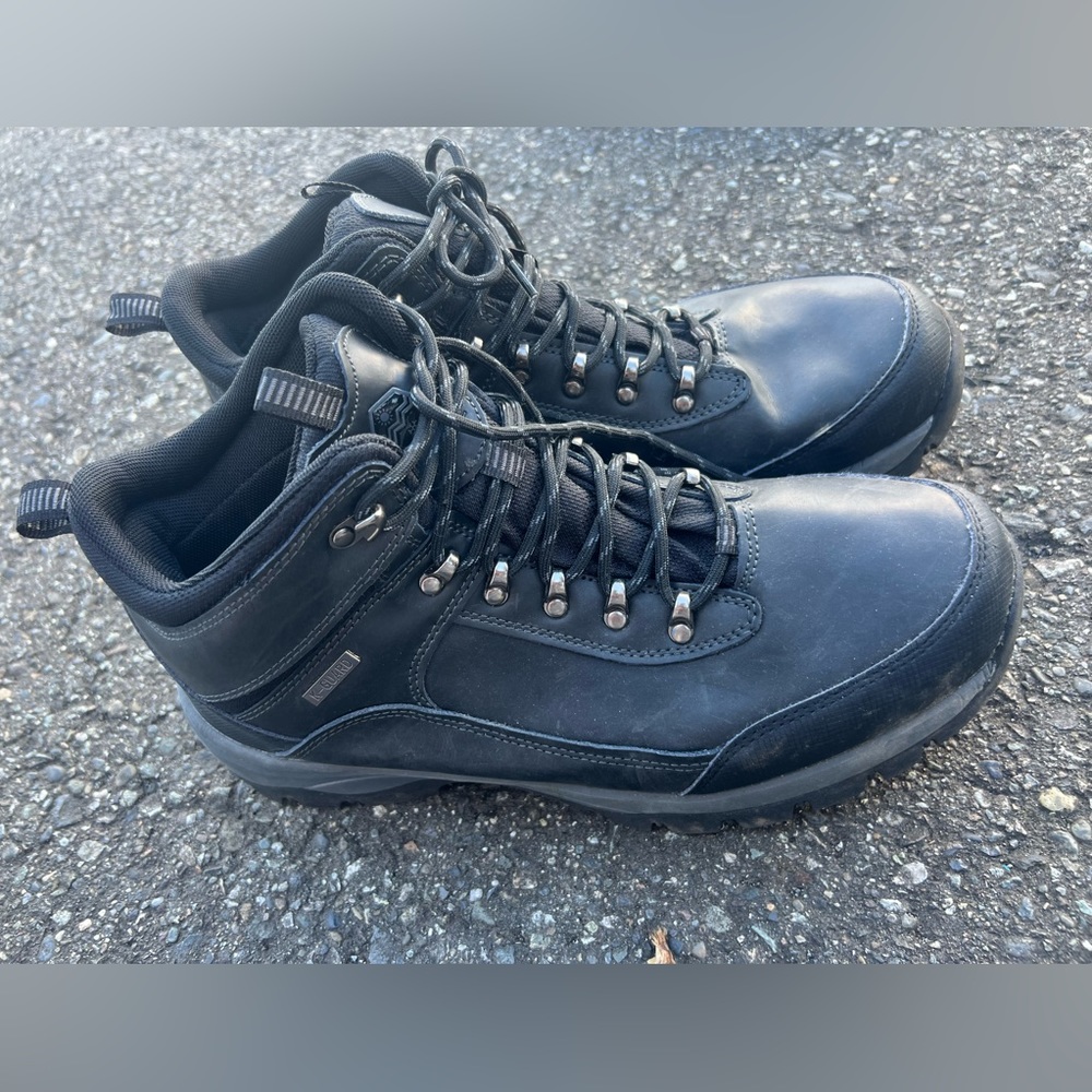 Khombu boots size 13